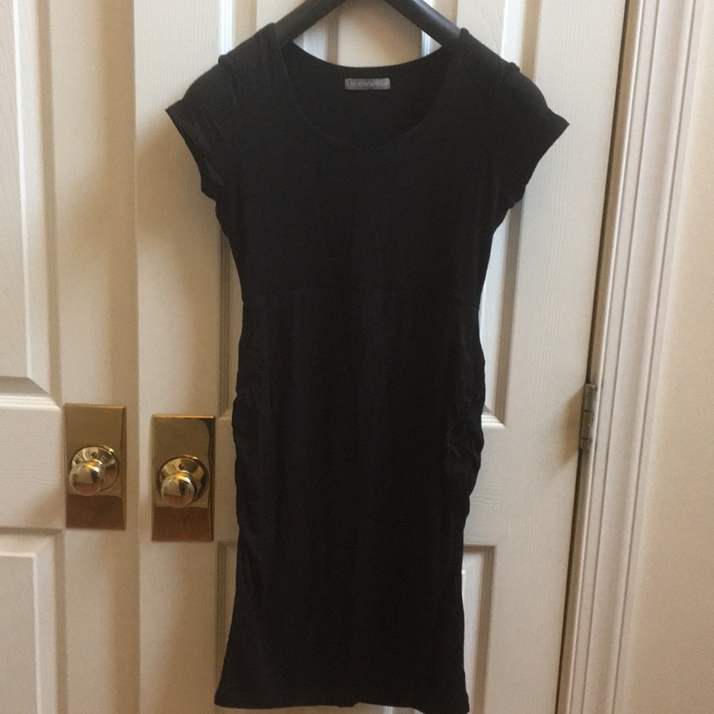 Loveappella maternity dress